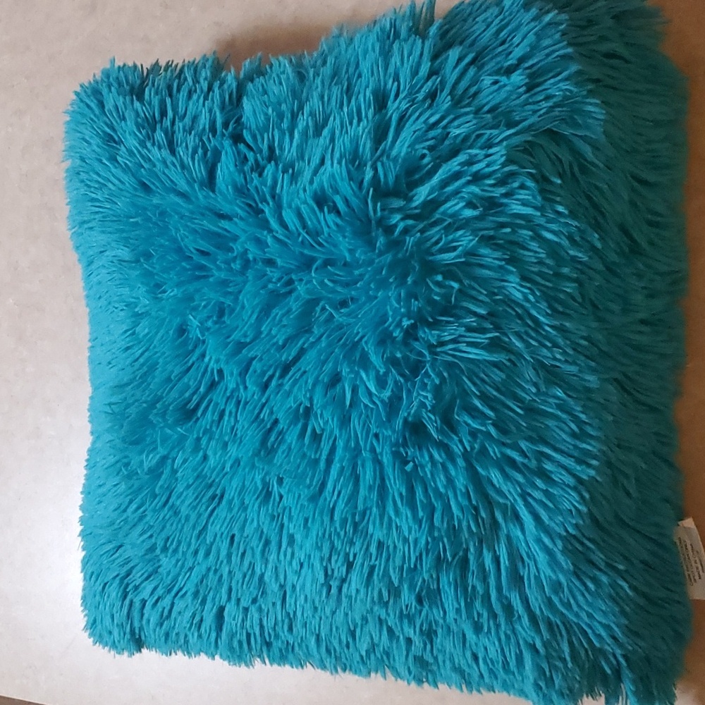 Estex "Jenner" fuzzy square pillow.  18"x18"